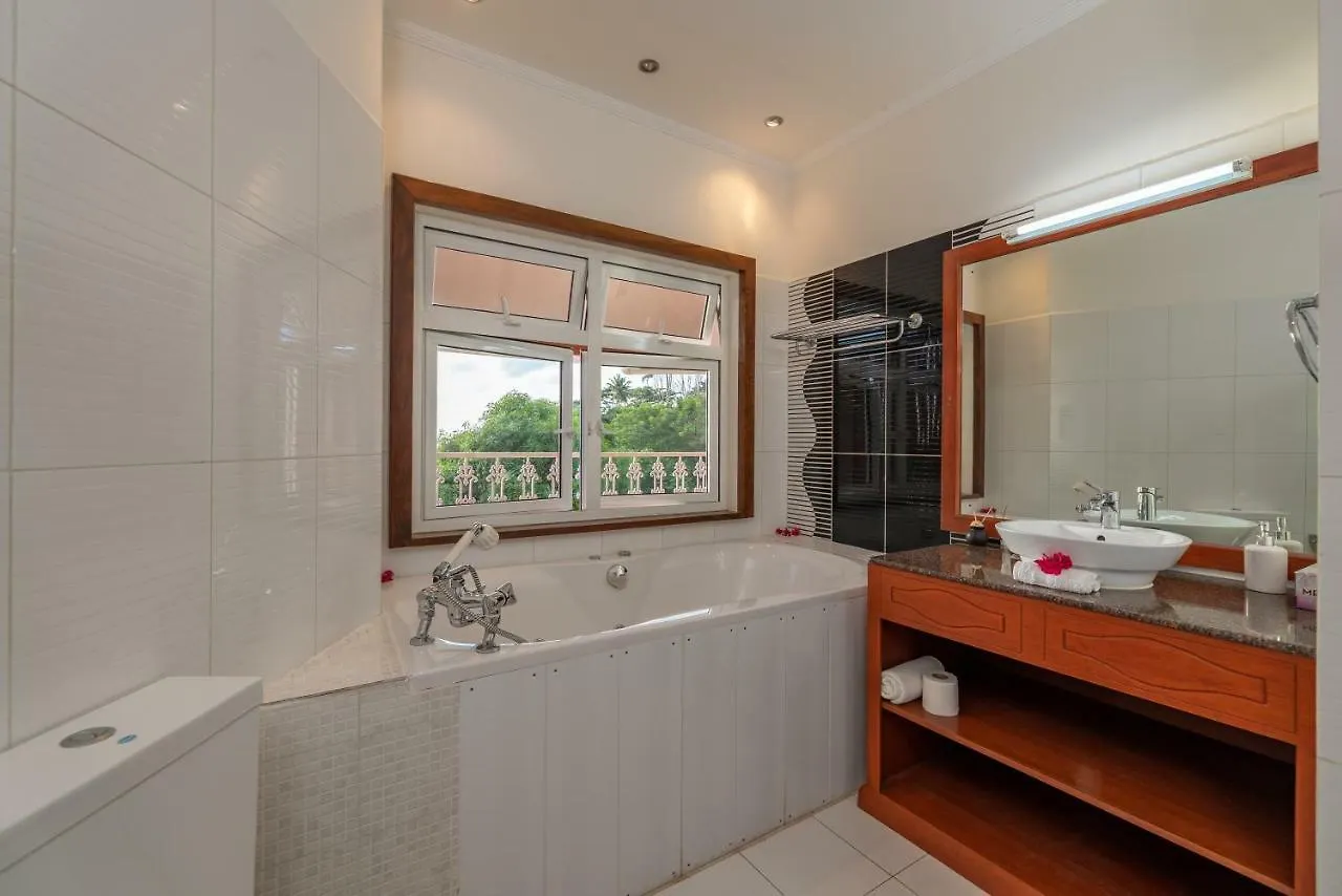 Glacis Heights Villa Bed & Breakfast