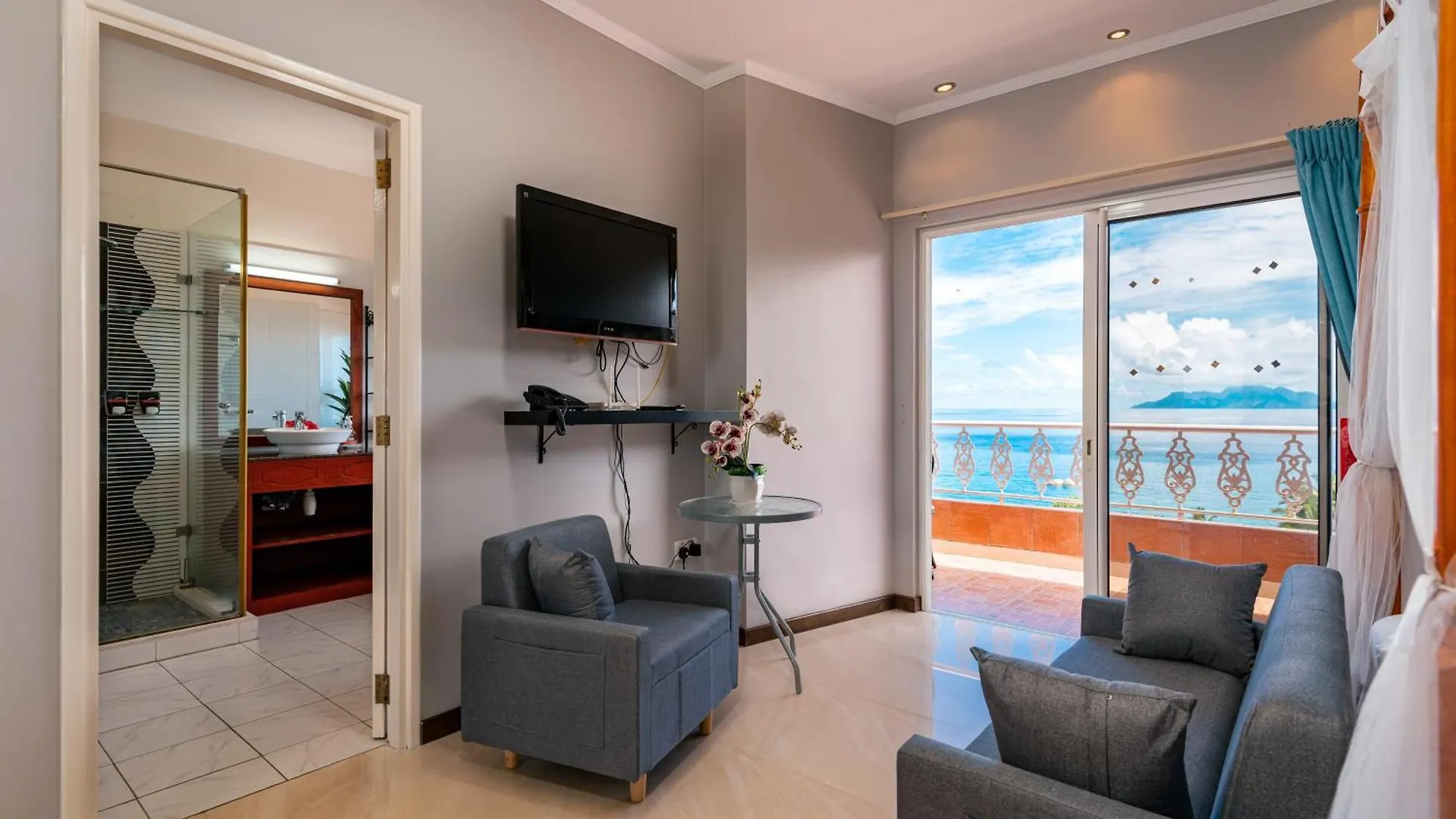 Glacis Heights Villa