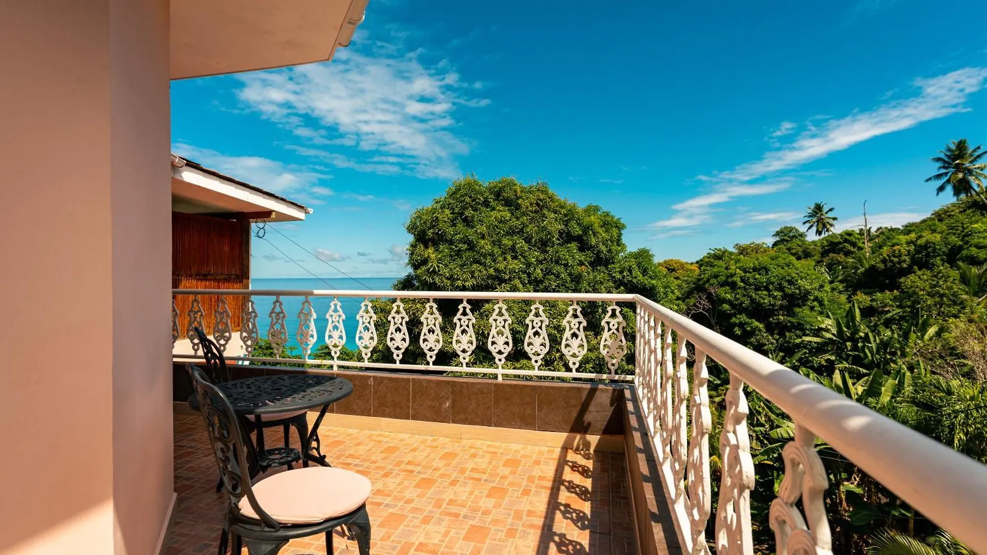 Glacis Heights Villa Seychelles
