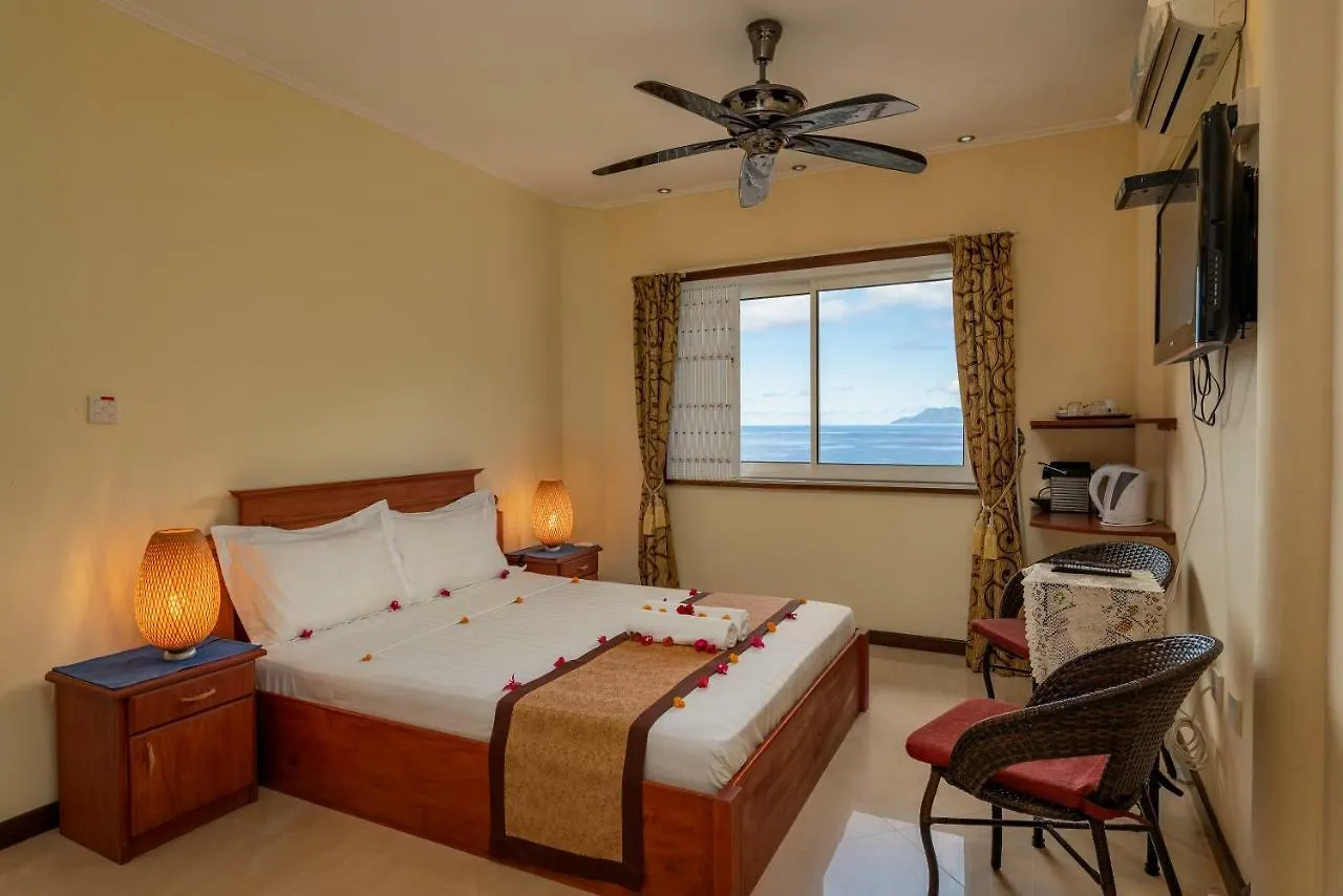 Glacis Heights Villa Bed & Breakfast